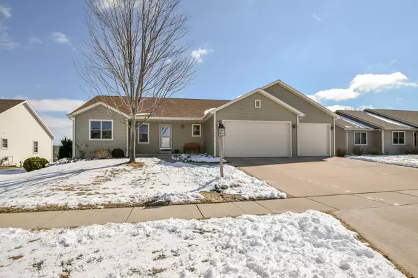 Columbus, WI 53925,655 Vista Cir