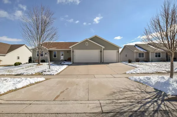 Columbus, WI 53925,655 Vista Cir