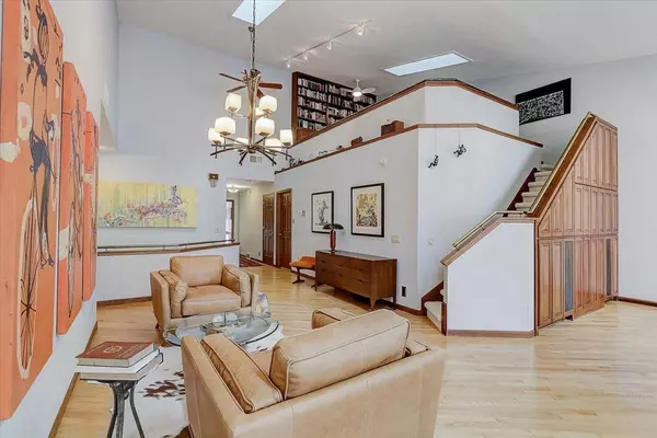 Madison, WI 53717,7414 Cedar Creek Tr