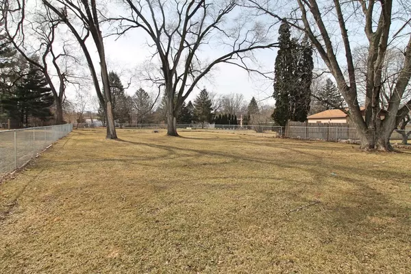Milton, WI 53563,25 W Madison Ave