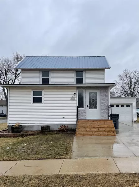 105 Harrison St, Reeseville, WI 53579