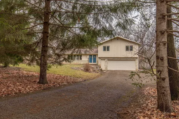 4702 Deerpath Rd, Middleton, WI 53562