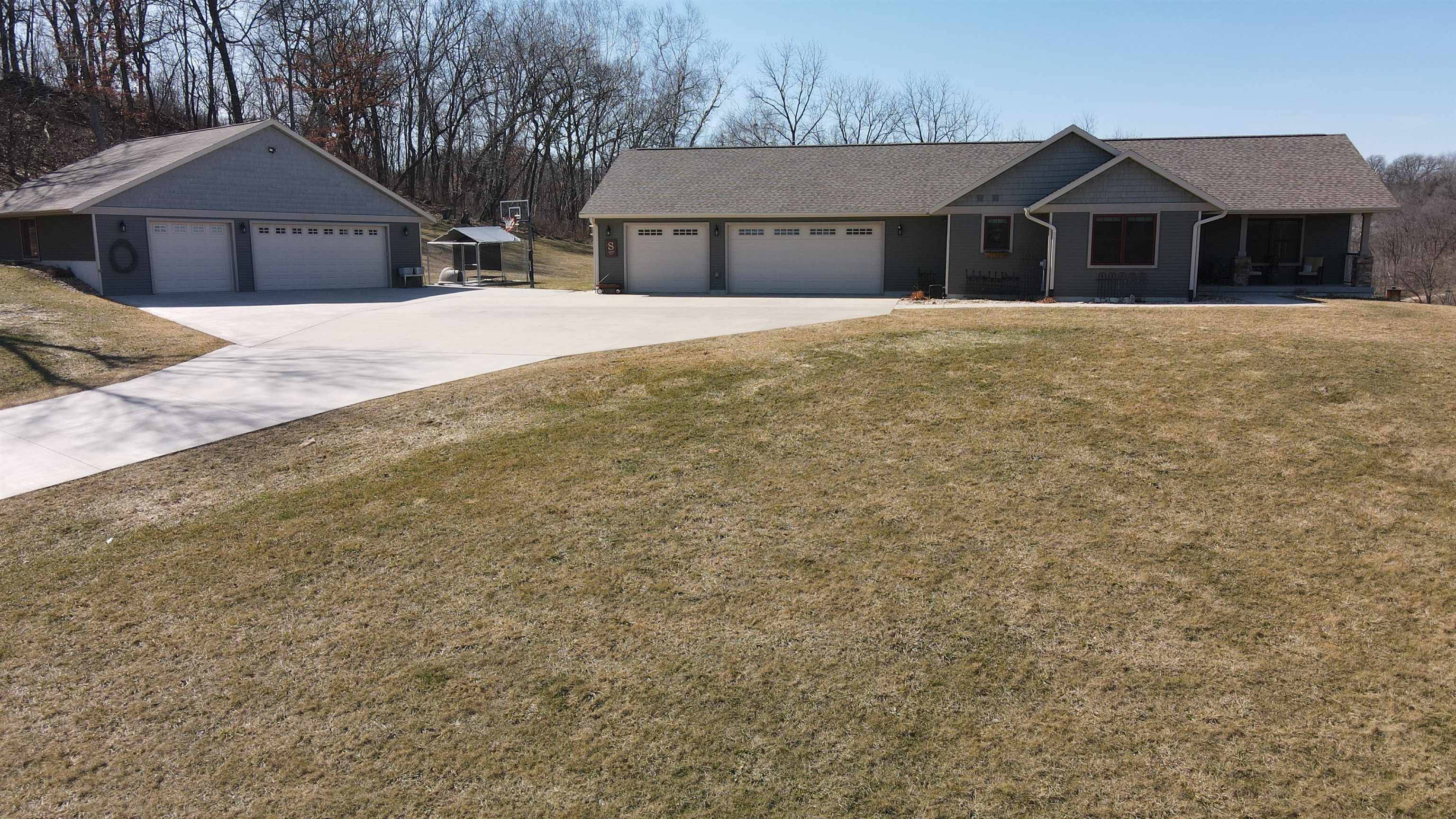 15029 E Timber Ln, Boscobel, WI 53805