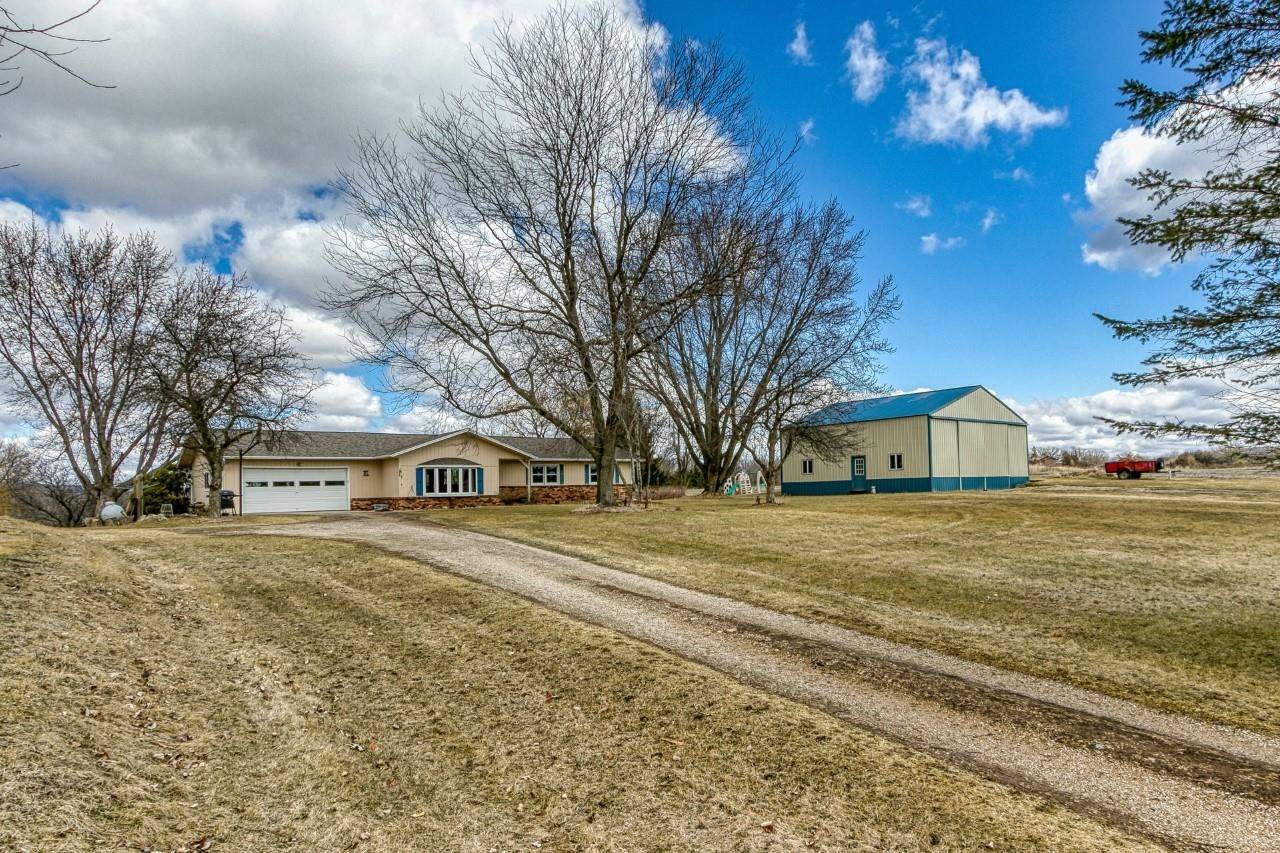W13098 Hwy 188, Lodi, WI 53555