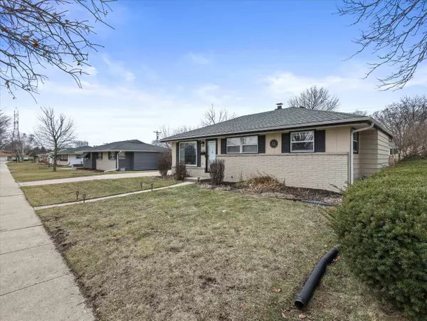4019 S 73rd St, Milwaukee, WI 53220