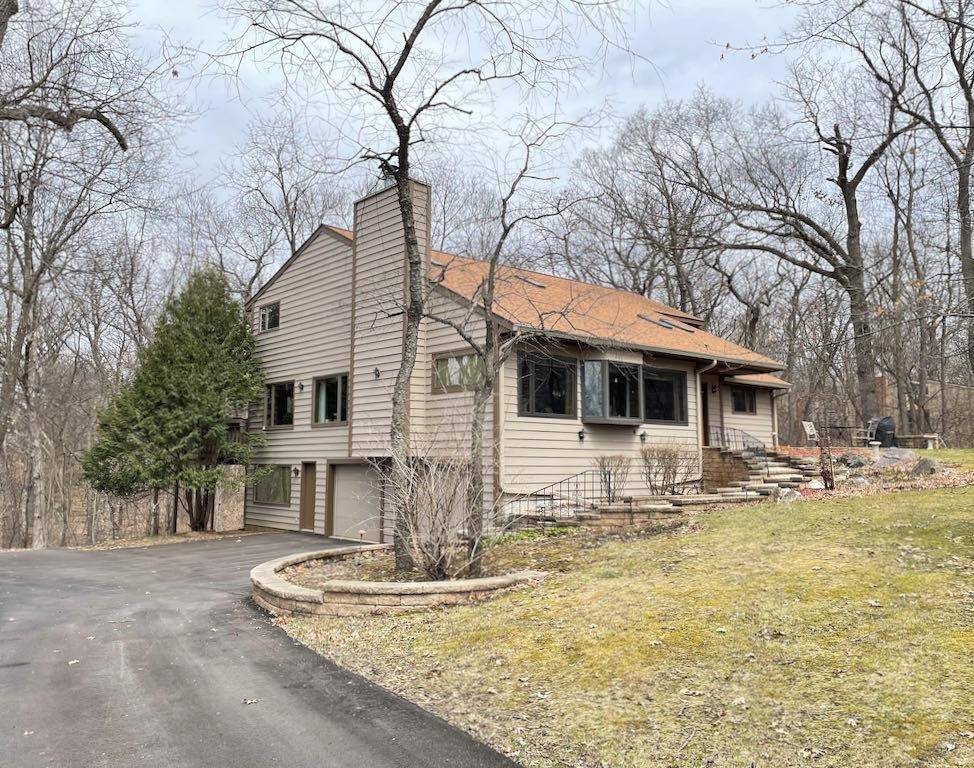 Middleton, WI 53562,8752 Airport Rd