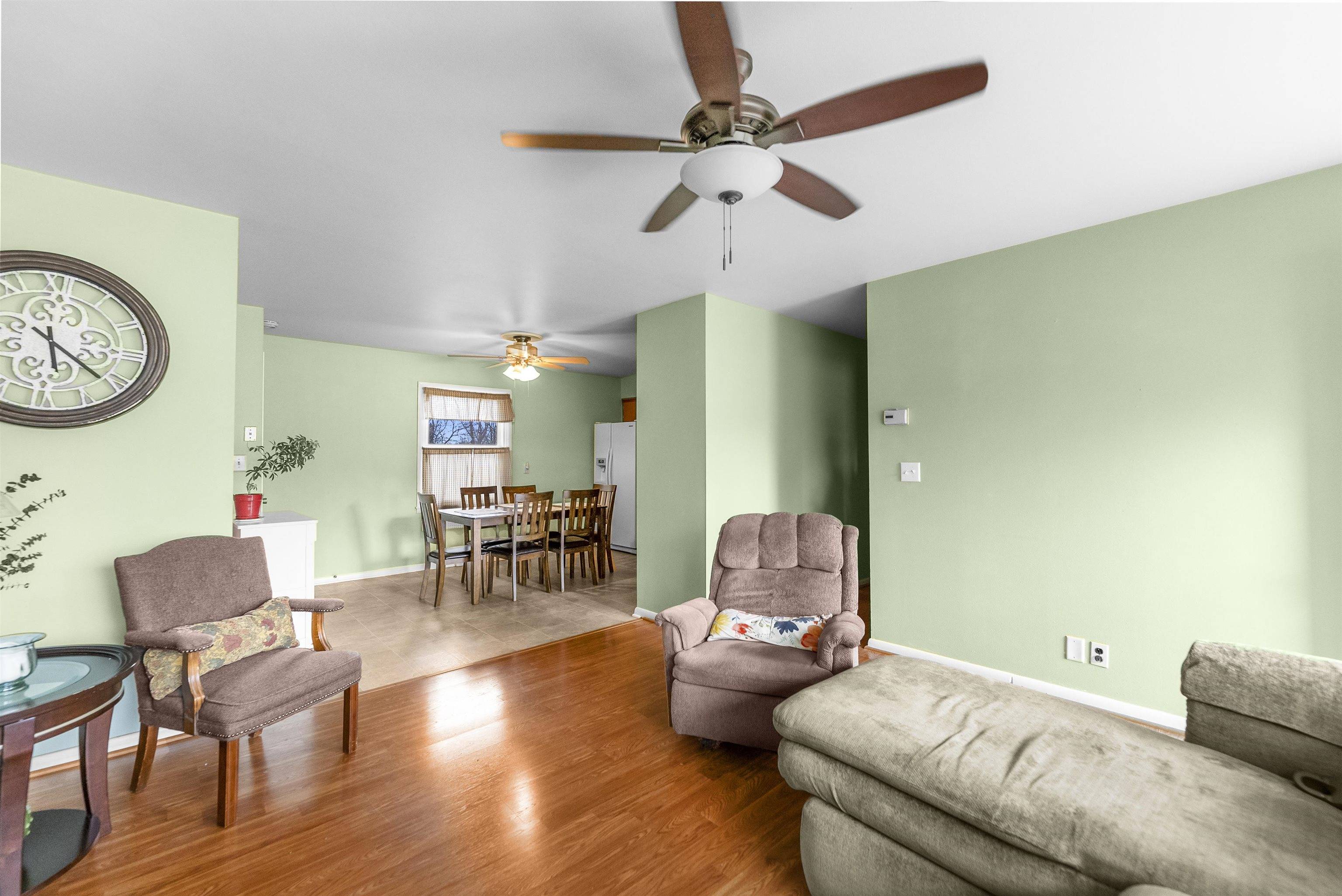 Columbus, WI 53925,220 Chapin St