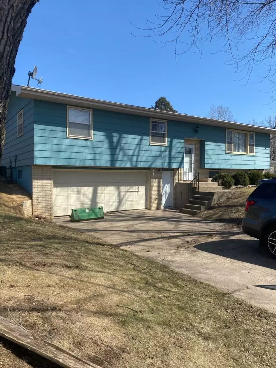 Hazel Green, WI 53811,1592 Thomas St