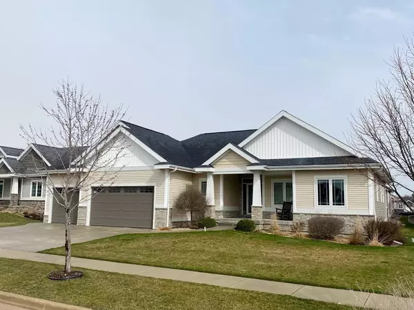 837 Lynn St, Waunakee, WI 53597