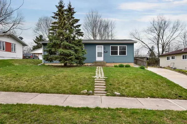 1909 Thackeray Rd, Madison, WI 53704