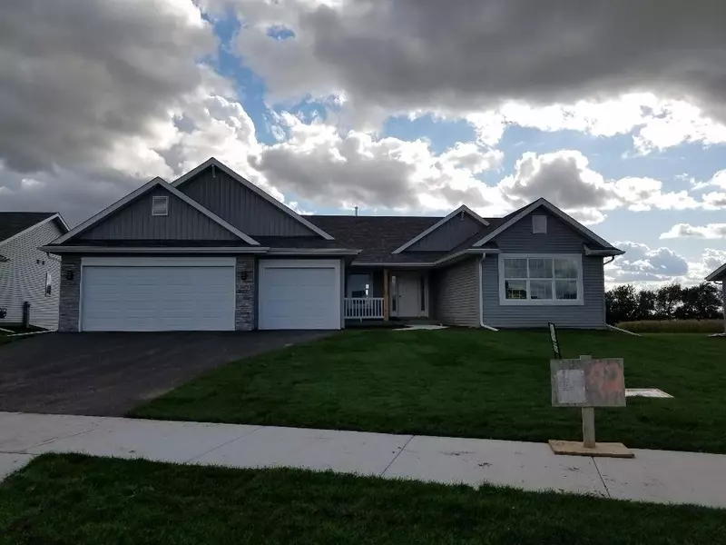 3673 PRAIRIE FALCON PASS, Beloit, WI 53525