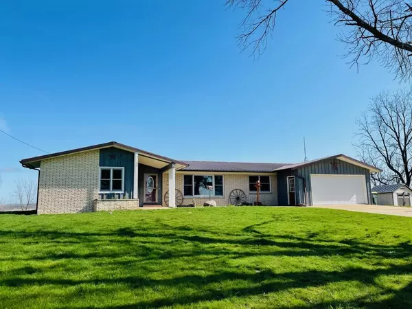 2518 Hill Rd, Blanchardville, WI 53516