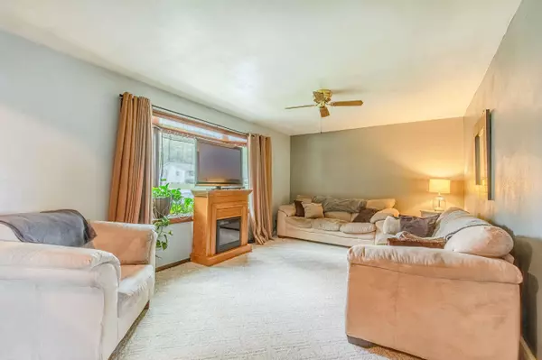 Marshall, WI 53559,202 SPRINGVIEW DR