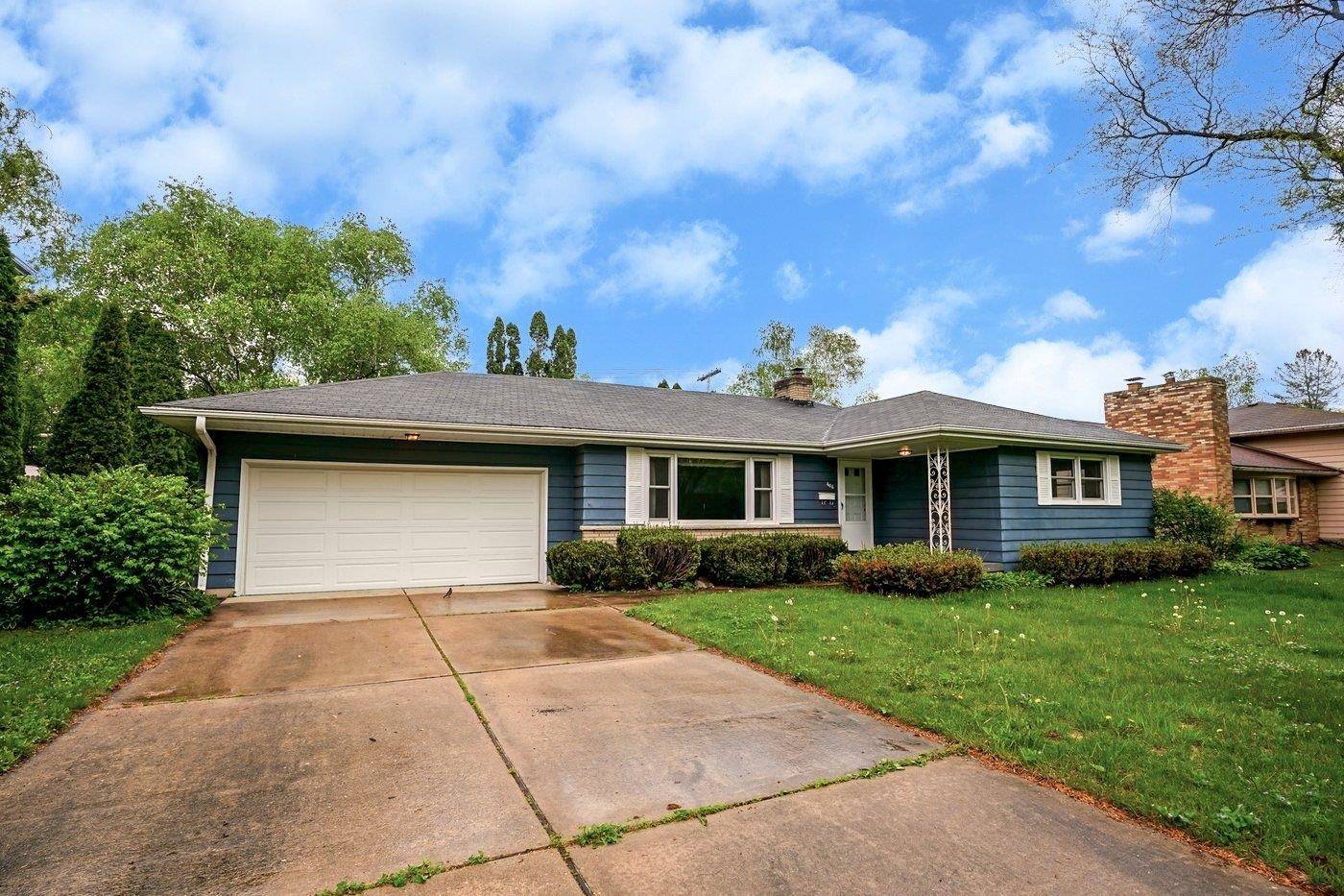 606 Hintze Rd, Madison, WI 53704