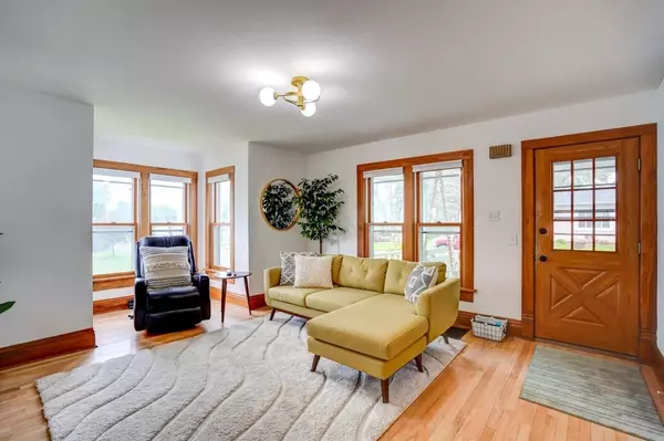 Marshall, WI 53559,218 Elm St