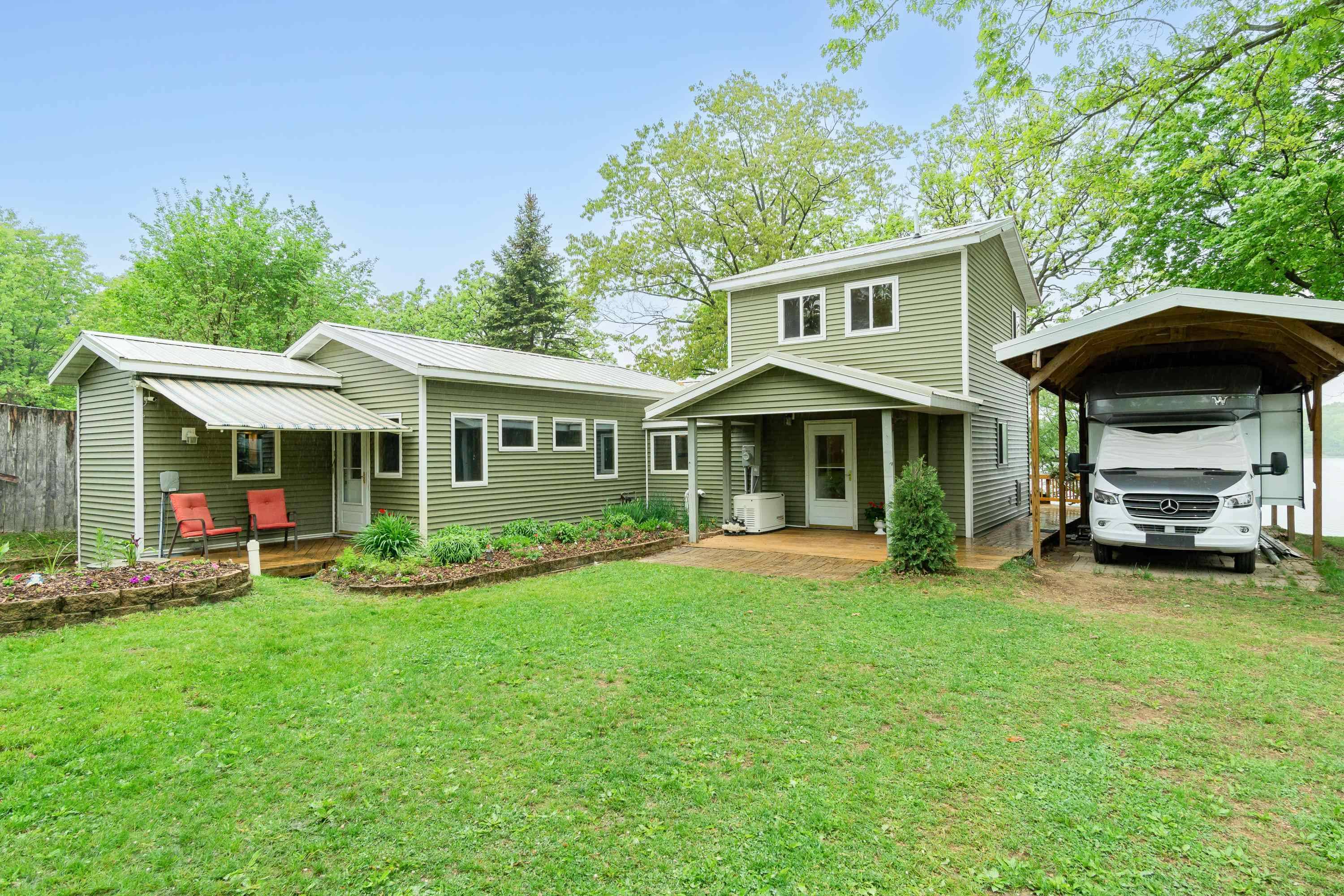 W5442 Buffalo Dr, Montello, WI 53949