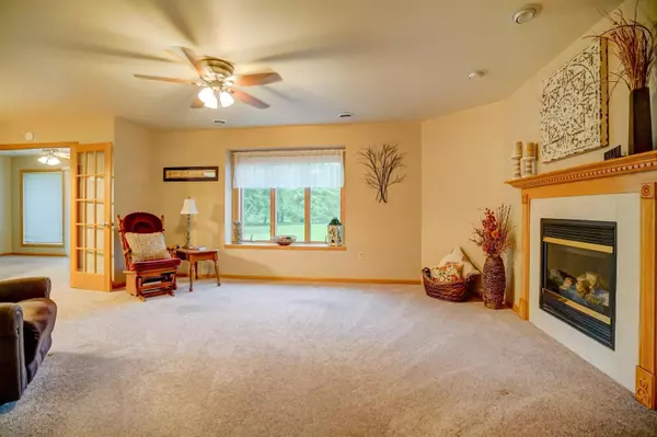 Marshall, WI 53559,545 Meadowbrook Ct