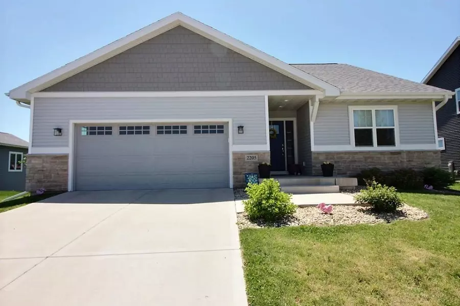 2205 Otteson Dr, Stoughton, WI 53589