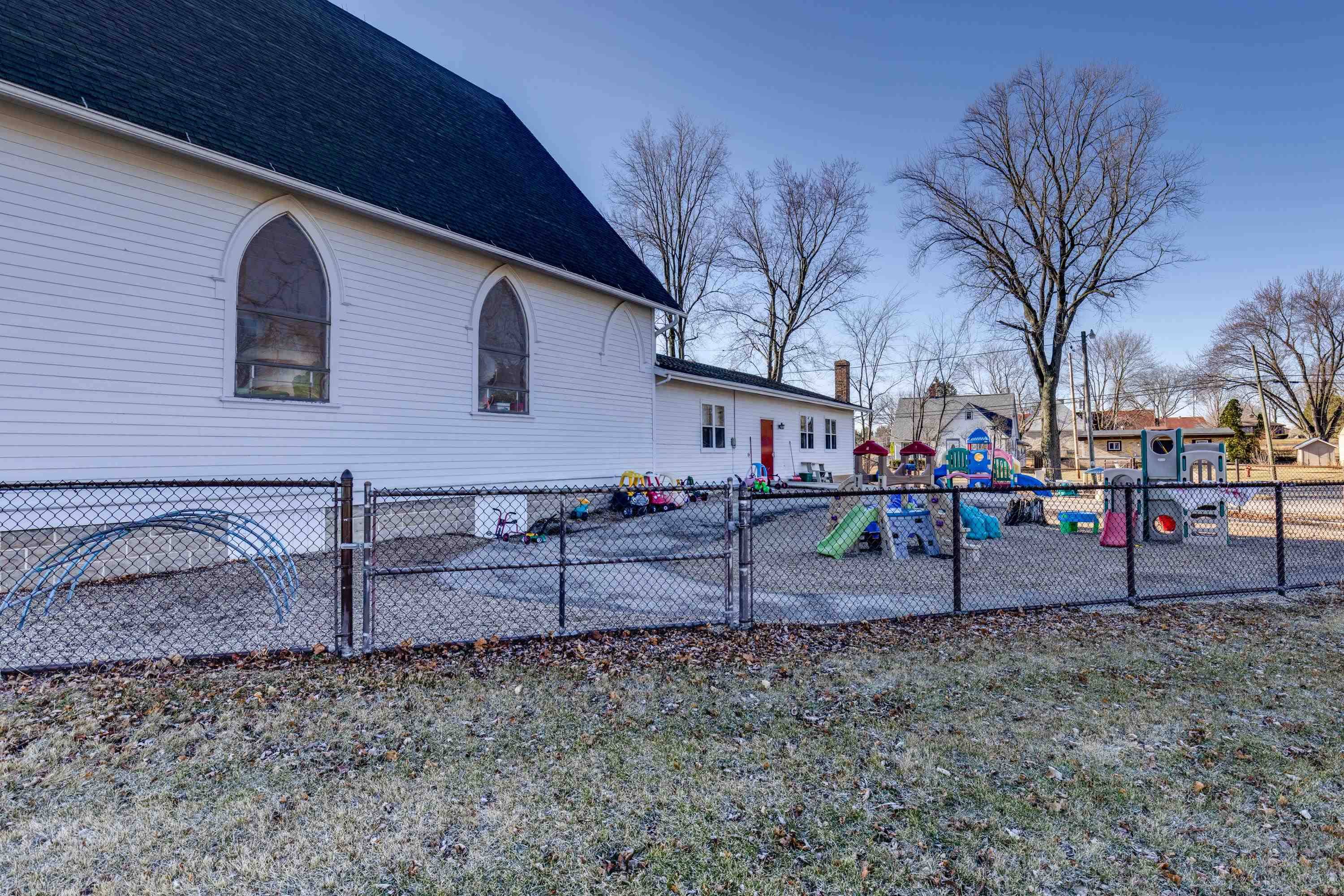 Marshall, WI 53559,311 Madison St
