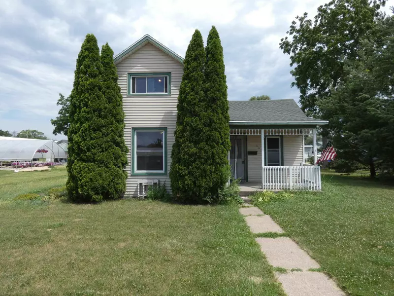 305 W Oak St, Boscobel, WI 53805