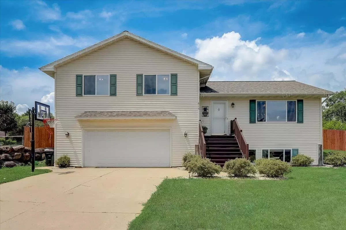 Portage, WI 53901,615 Grove St