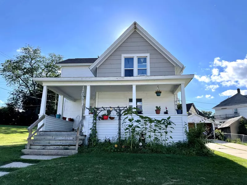 301 S Main St, Monticello, WI 53570