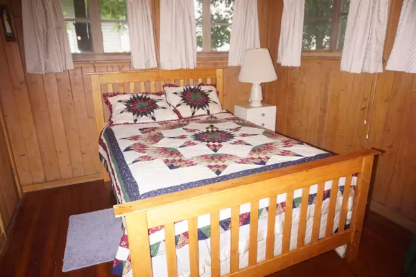 Cambridge, WI 53523,9390 Ripley Rd