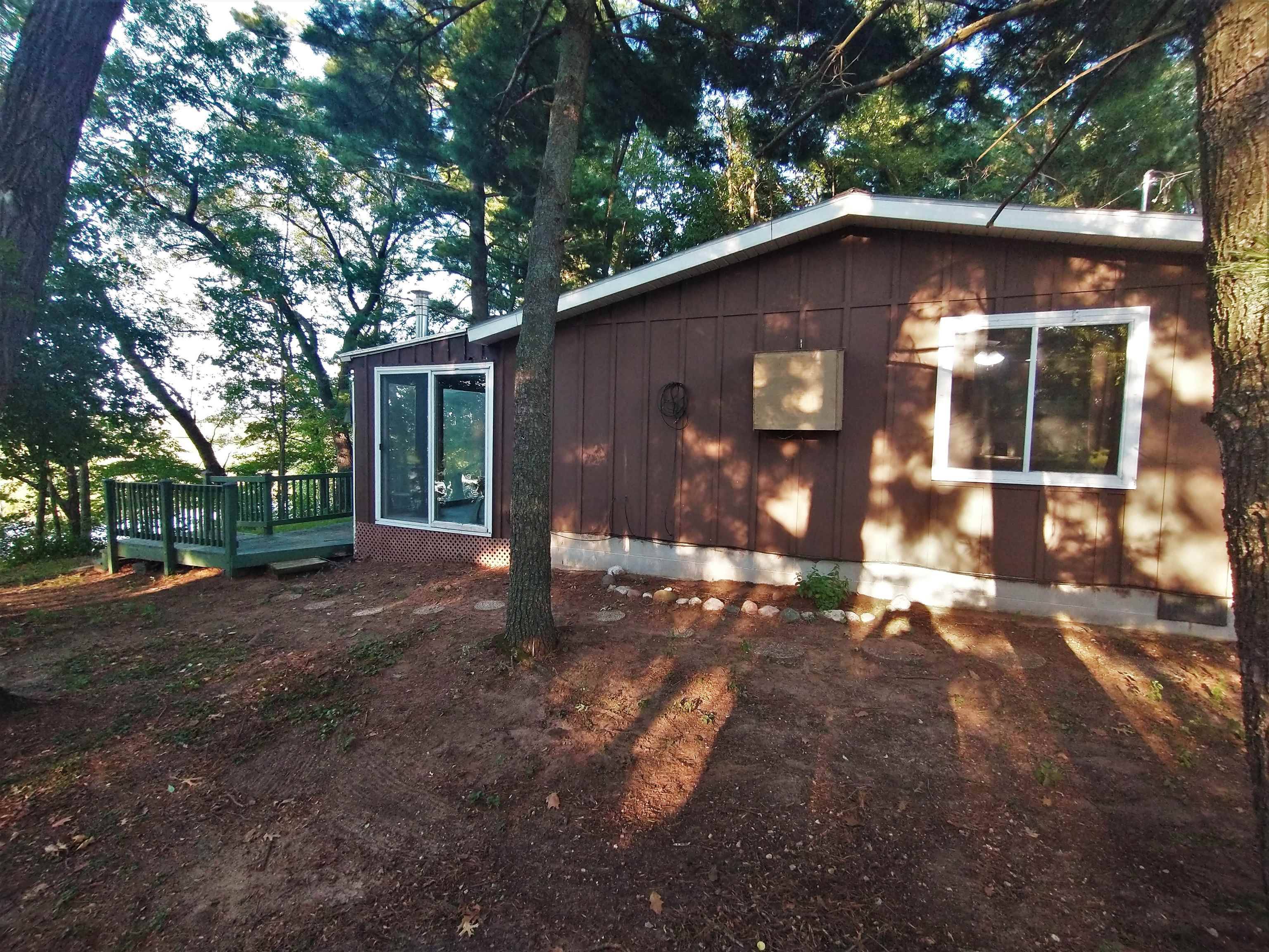 W5808 Oxbow Tr, Princeton, WI 54968