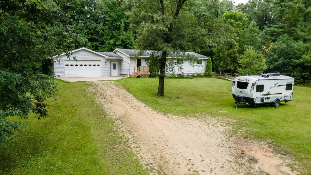 7135 County Road O, Tomah, WI 54660