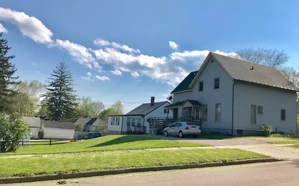 Baraboo, WI 53913,1220 Ash St