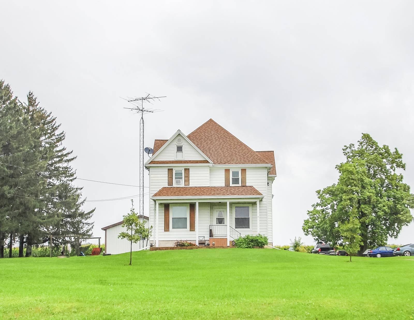 W9630 County Road D, Beaver Dam, WI 53916
