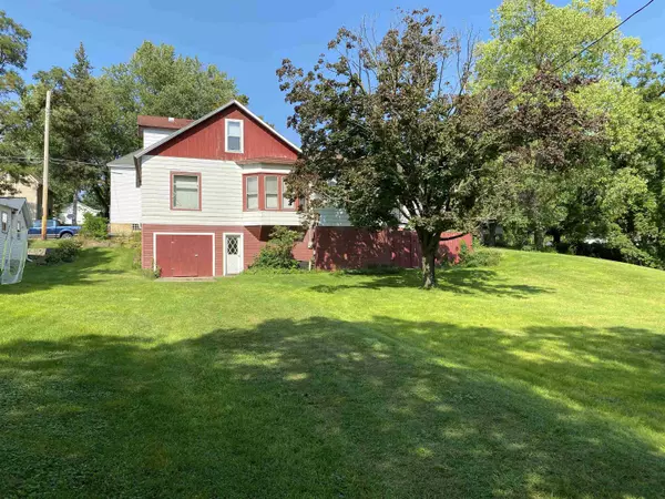 Mineral Point, WI 53565,118 Clowney St