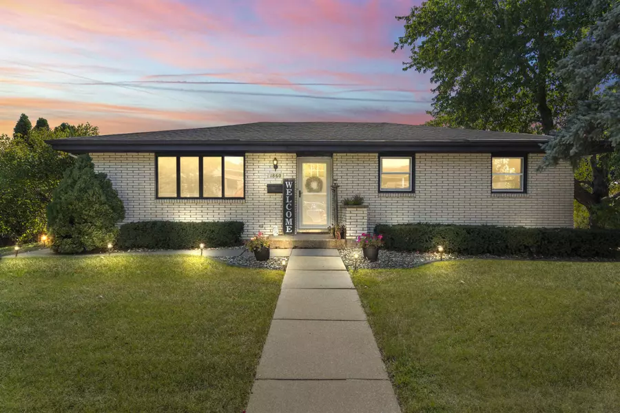 1860 Carter Rd, Dubuque, IA 52001