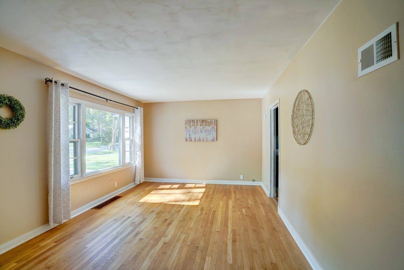 Stoughton, WI 53589,102 E Taft St