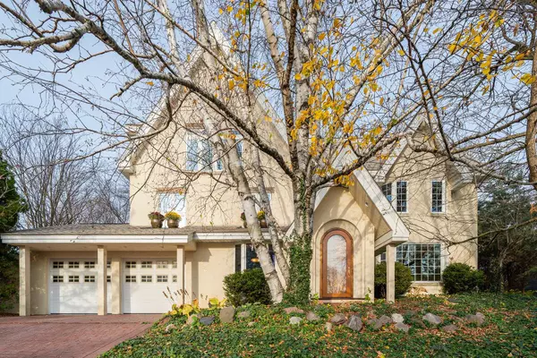 7626 Kenyon Dr, Middleton, WI 53562