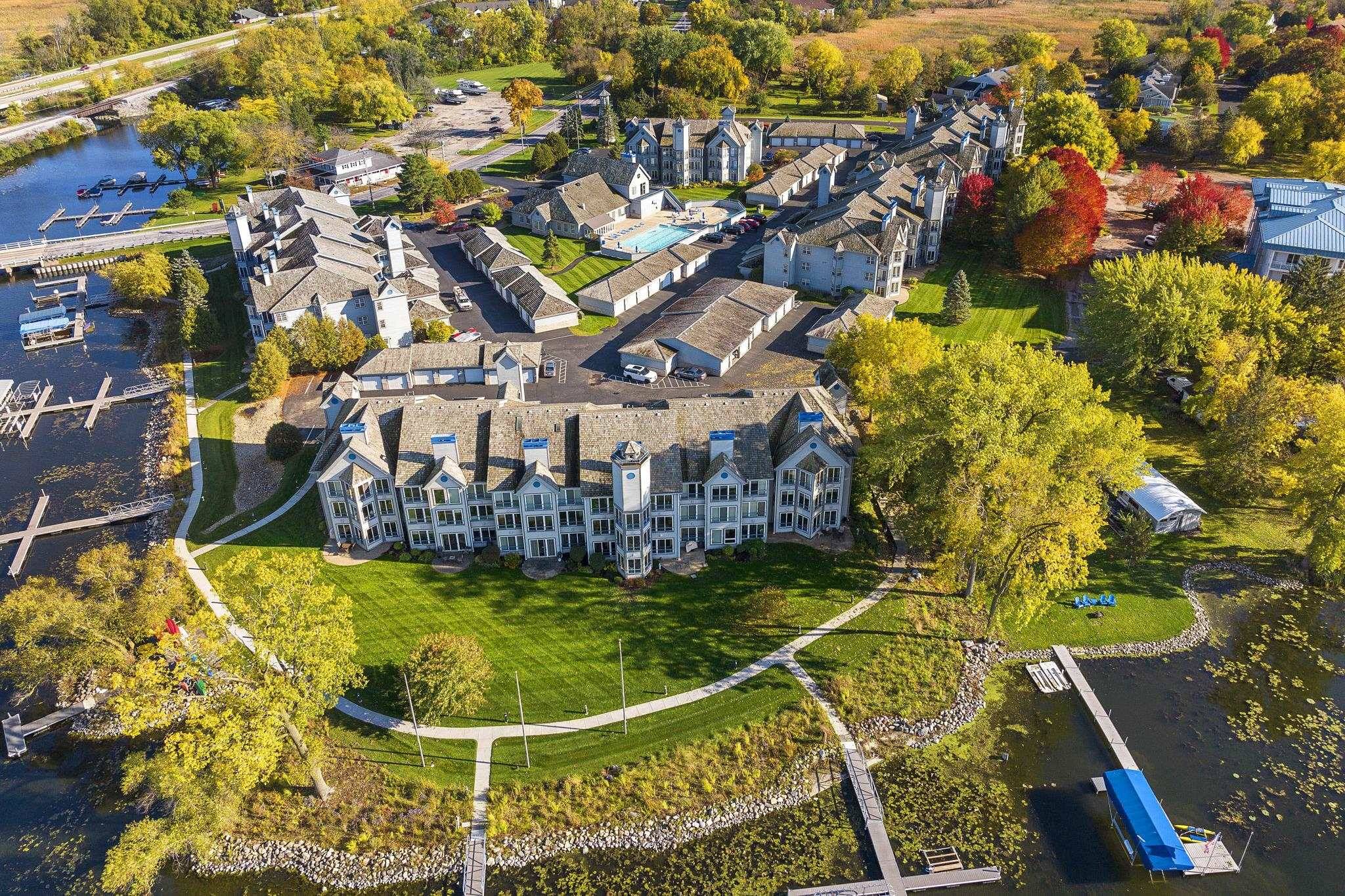 5379 Mariners Cove Dr #509, Madison, WI 53704