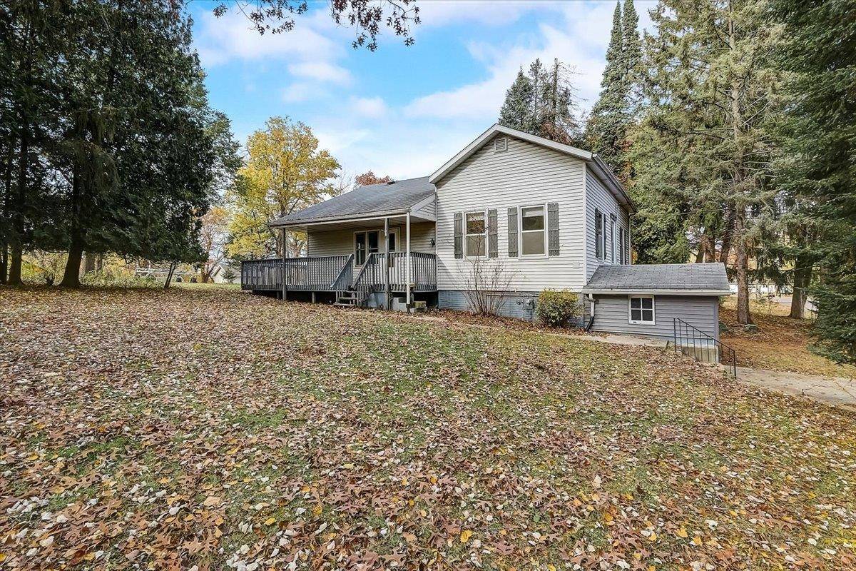 Portage, WI 53901,400 Silver Lake Dr