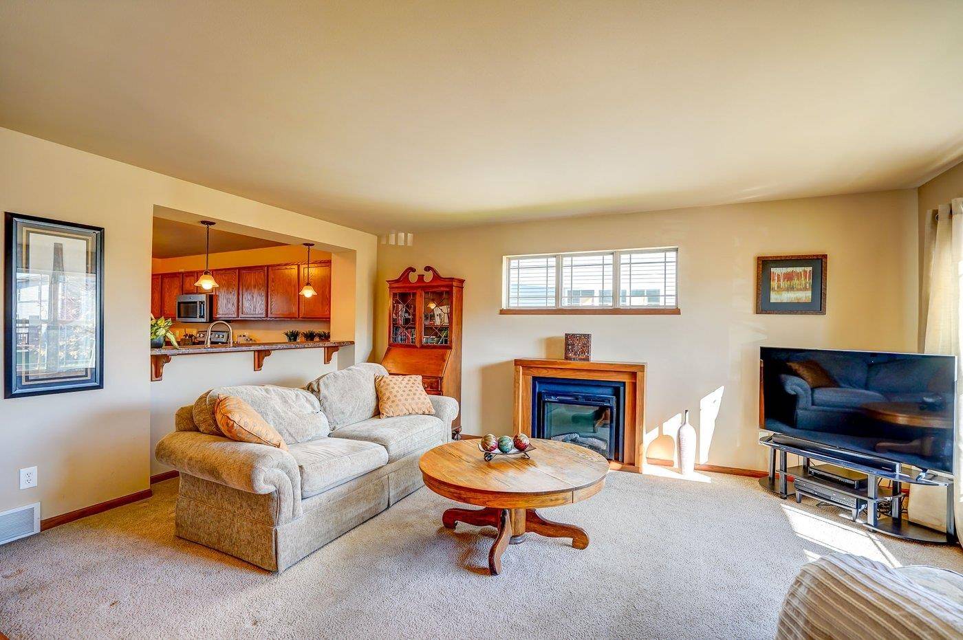 Sun Prairie, WI 53590,1476 Wild Iris St