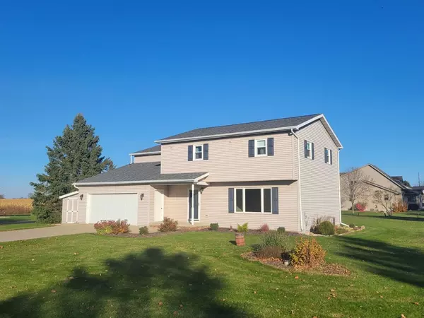 N7883 Angle Rd, Ripon, WI 54971