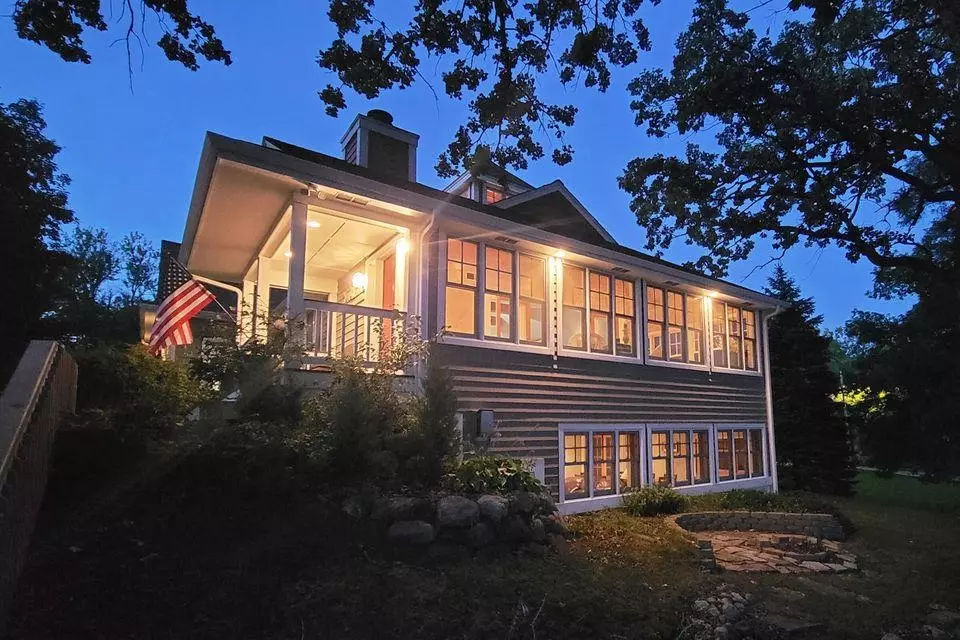 East Troy, WI 53120,W913 Miramar Dr