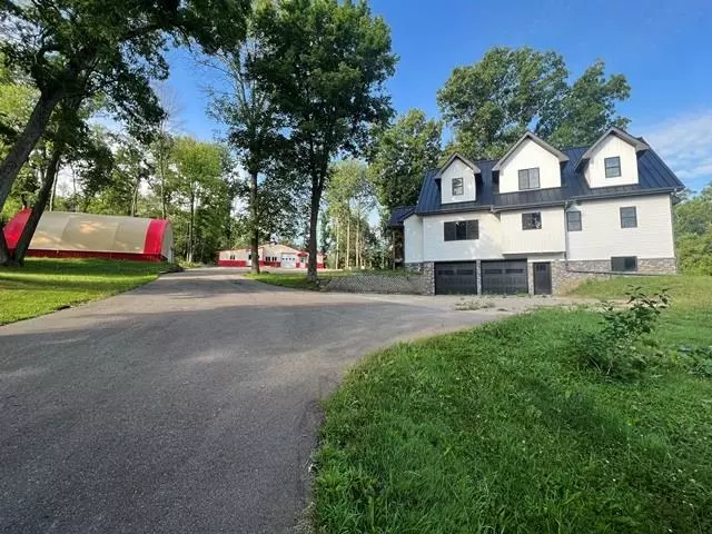 E4325 Meadow Drive, Hillpoint, WI 53937