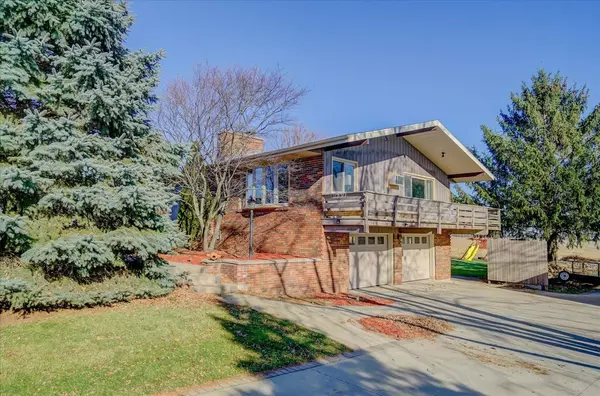 Marshall, WI 53559,6102 Hurd St