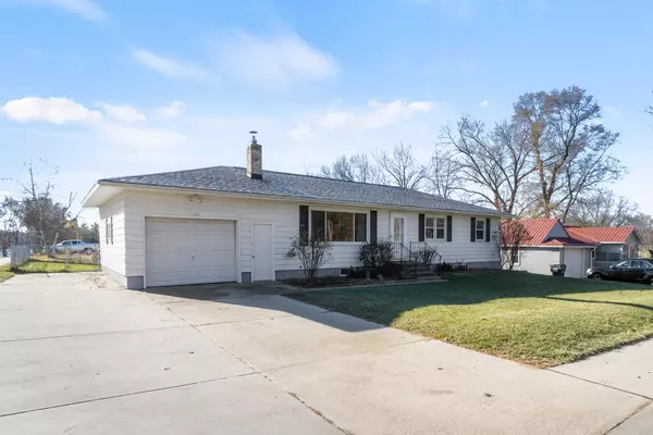 Portage, WI 53901,206 W Slifer St