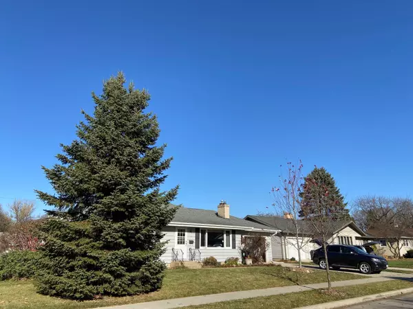 Sun Prairie, WI 53590,120 E Kohler St