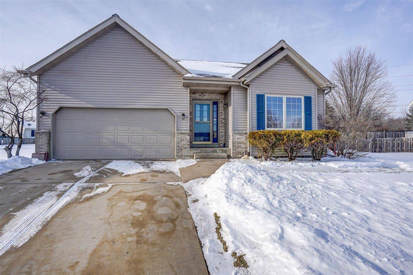 6617 Annestown Dr, Madison, WI 53718-3327