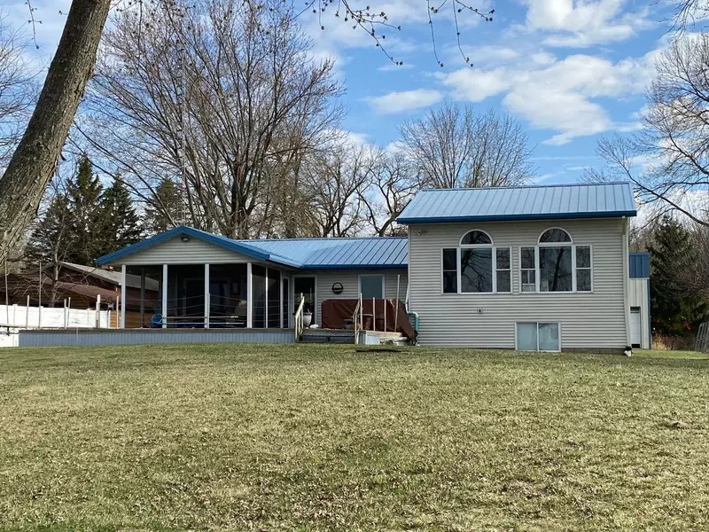 W6794 Marine Drive, Markesan, WI 53946