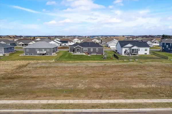 2021 Mulberry St, Sauk City, WI 53583