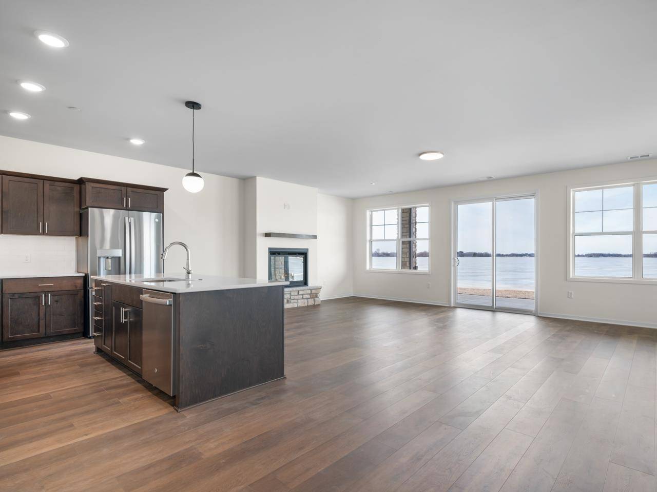 Beaver Dam, WI 53916,216 Lakeview Lane #209