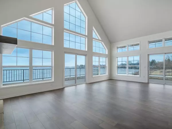 Beaver Dam, WI 53916,218 Lakeview Lane