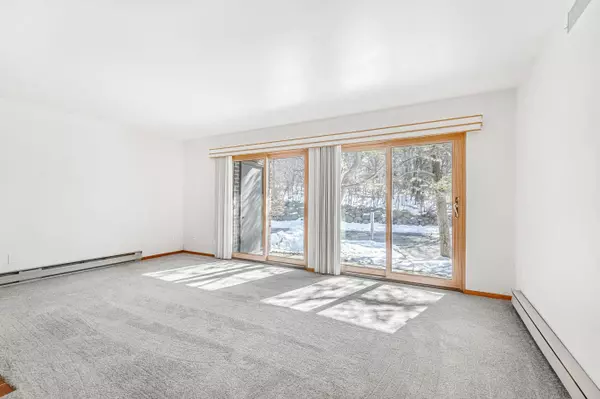 Middleton, WI 53562,3120 CREEK VIEW DR #2